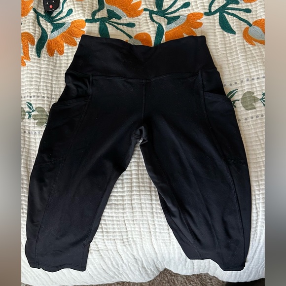 Lululemon Black Short Leggings, XS - Picture 5 of 6